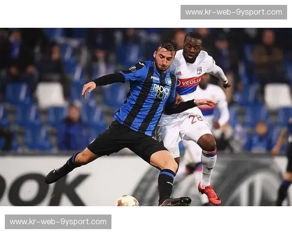 风云变幻,蓝色与红白之争:热那亚与拉齐奥的意甲恩怨录